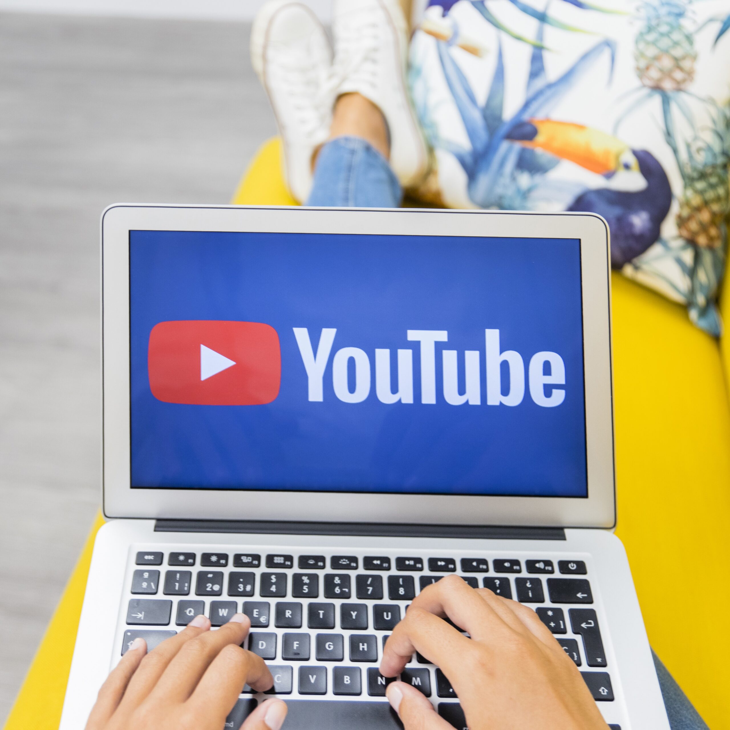 female-hands-laptop female-hands-laptop